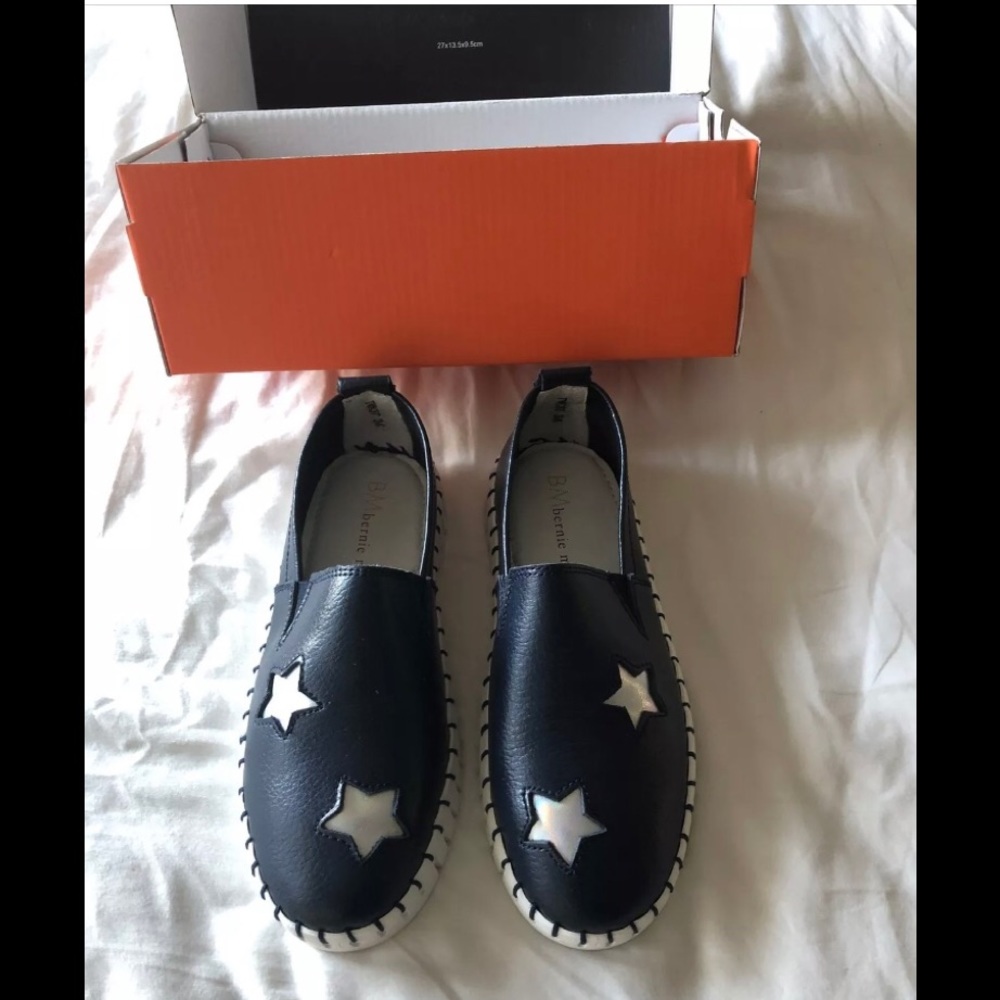 BM Bernie Mev Girls Comfort Shoes Slip-On Sz 34